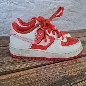 Nike Air Force 1 low top "love is in the pair" Red white pink 1.5Y hearts